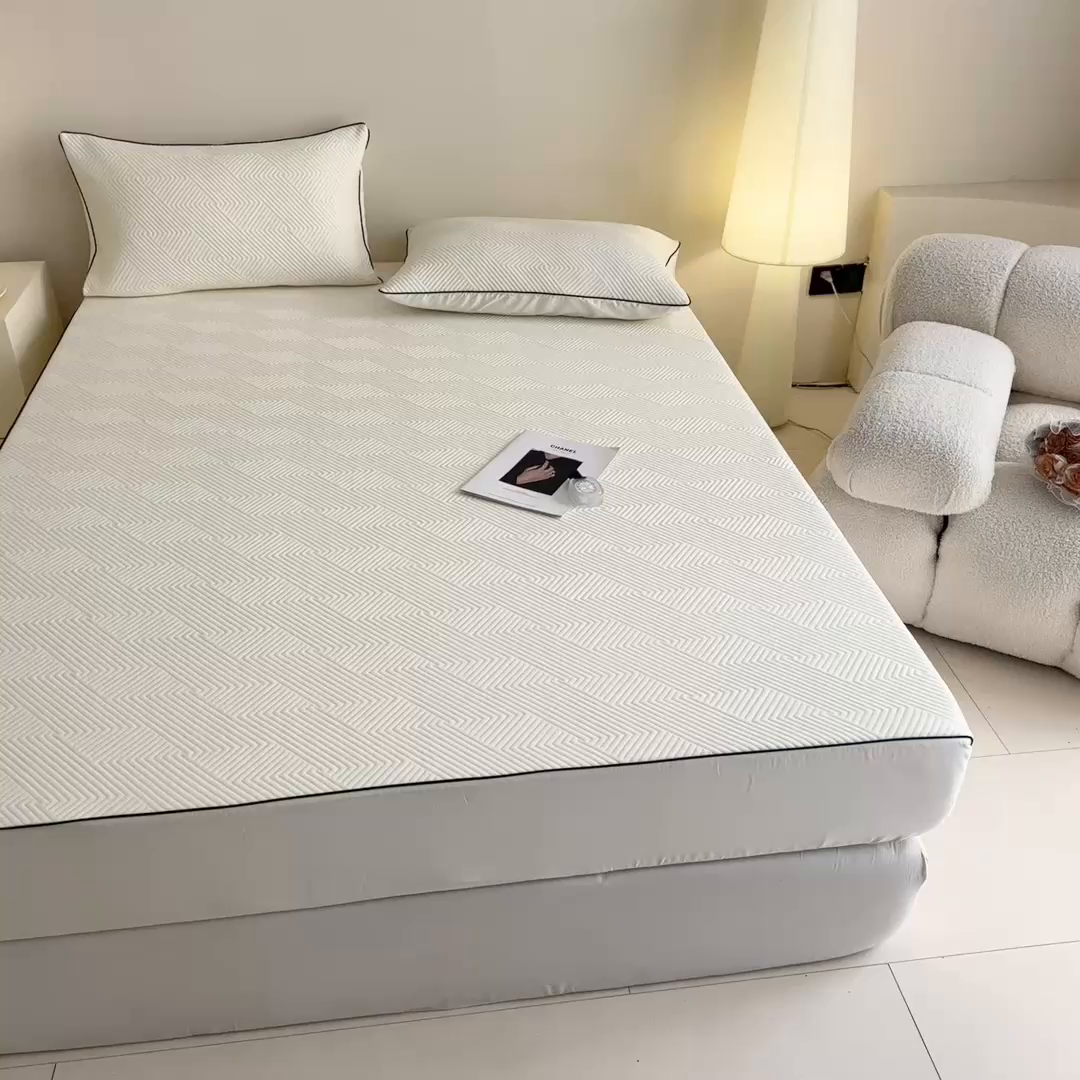 91家纺网 家纺一手货源 找家纺 若未家居 LOVEWE HOUSE 2025新款PE中分子凉感凉席三件套 泡芙-白