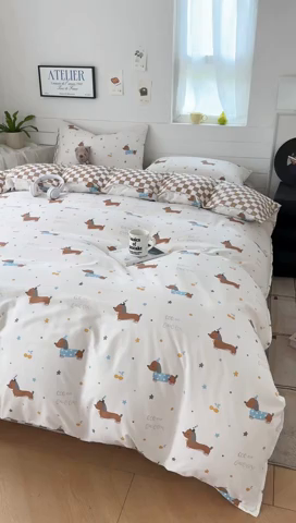 91家纺网 家纺一手货源 找家纺 可可家纺 2025新款印花卡通芦荟棉四件套亲肤床单被套三件套 星星腊肠狗