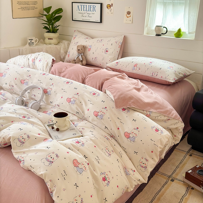 91家纺网 家纺一手货源 找家纺 可可家纺 2025新款印花卡通芦荟棉四件套亲肤床单被套三件套 可爱西高地