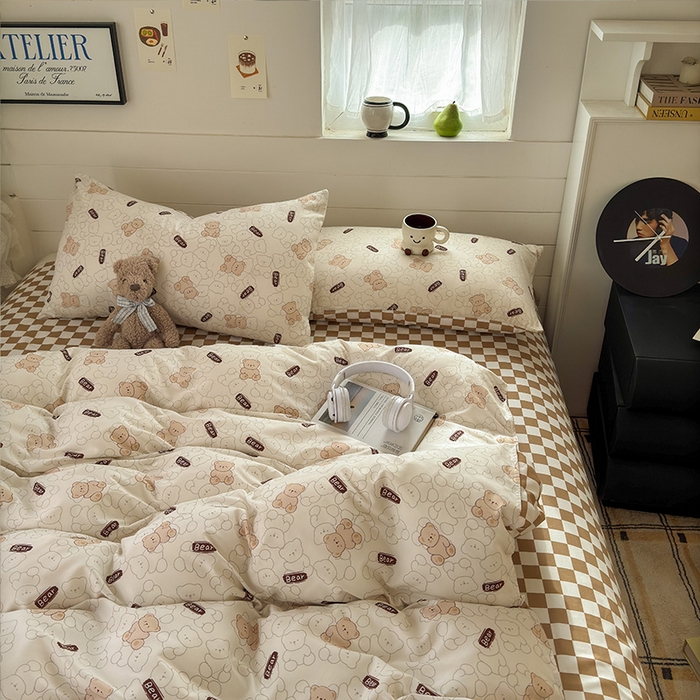 91家纺网 家纺一手货源 找家纺 可可家纺 2025新款印花卡通芦荟棉四件套亲肤床单被套三件套 Bear小熊