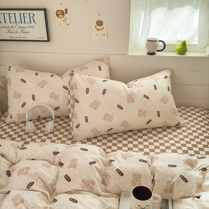 91家纺网 家纺一手货源 找家纺 可可家纺 2025新款印花卡通芦荟棉四件套亲肤床单被套三件套 Bear小熊