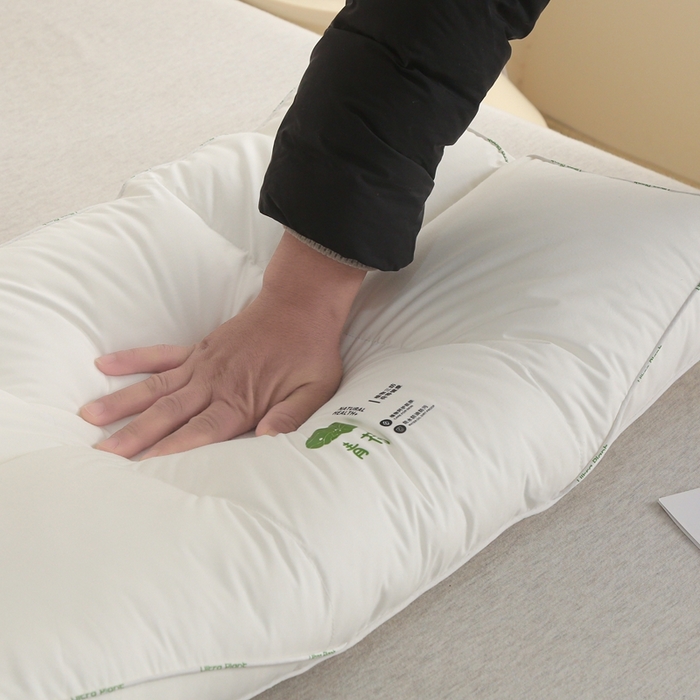 91家纺网 家纺一手货源 找家纺 （总）怡薇格枕芯 2025新款全棉60支青荷六格护颈枕头枕芯