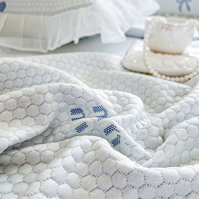 91家纺网 家纺一手货源 找家纺 网红馆（ck家纺） 2025新款床盖款豆豆凉感席凉席席子-甜心蝴蝶 甜心蝴蝶-蔚蓝