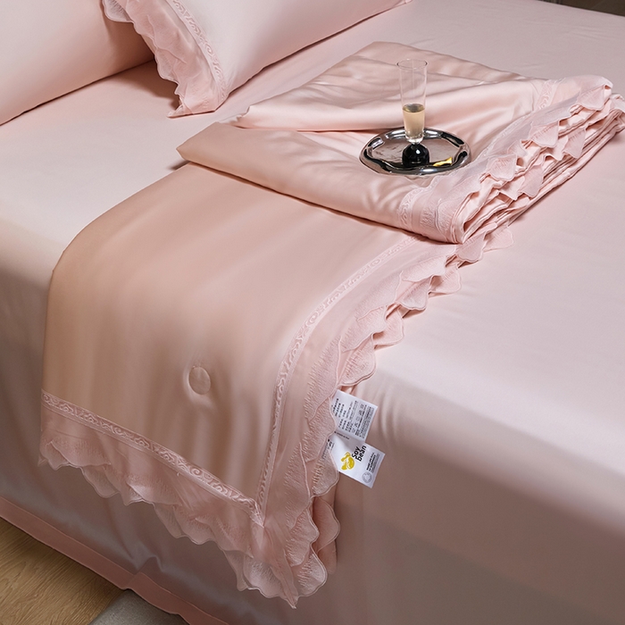 91家纺网 家纺一手货源 找家纺 淼铭家纺 2025新款莱赛尔夏被四件套-黛莉丝系列 黛丽丝-粉