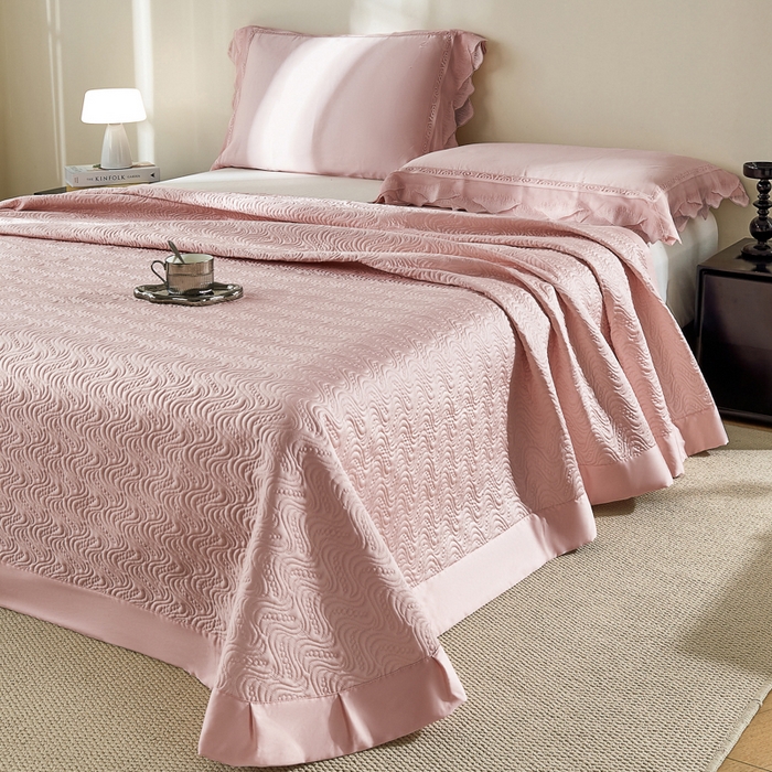 91家纺网 家纺一手货源 找家纺 淼铭家纺 2025新款莱赛尔夏被四件套-黛莉丝系列 黛丽丝-粉