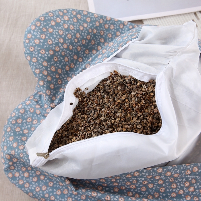 91家纺网 家纺一手货源 找家纺 梦叶草 2025新款全棉刺绣枕芯萌芽熊荞麦枕头 萌芽熊-蓝色35*60cm