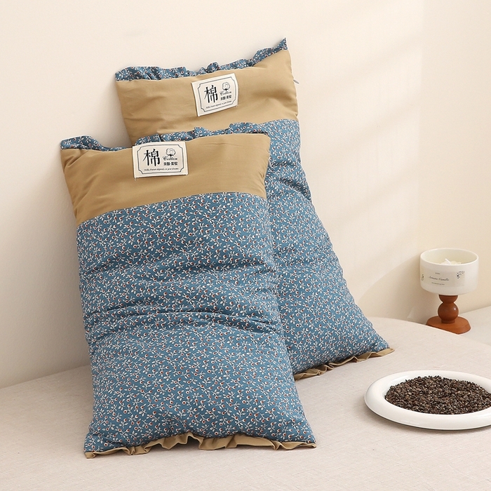 91家纺网 家纺一手货源 找家纺 梦叶草 2025新款全棉贴布绣小碎花荞麦枕头护颈枕芯 贴布绣小碎花荞麦枕-皇家蓝35*55cm
