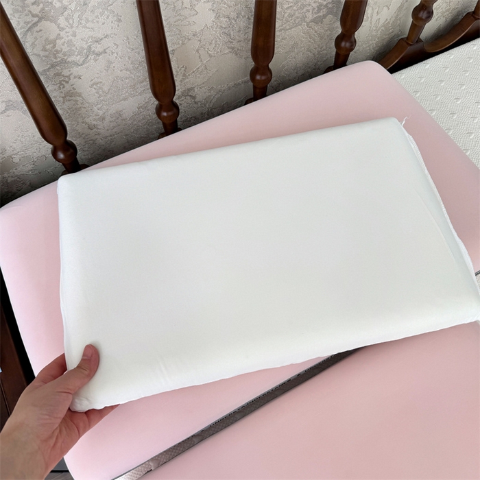 91家纺网 家纺一手货源 找家纺 （总）昕科 2025新款豆芙深睡记忆棉亲子枕-实拍-零压生物基记忆棉儿童枕头记忆棉学生枕生物基成人枕芯