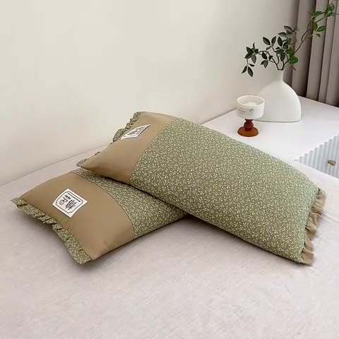 91家纺网 家纺一手货源 找家纺 梦叶草 2025新款全棉贴布绣小碎花荞麦枕头护颈枕芯 贴布绣小碎花荞麦枕-蛋白石绿35*55cm