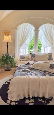 91家纺网 家纺一手货源 找家纺 （总）宅家居 2025新款水光冰丝法式拼接数码印花奶油韩式花边款夏被四件套