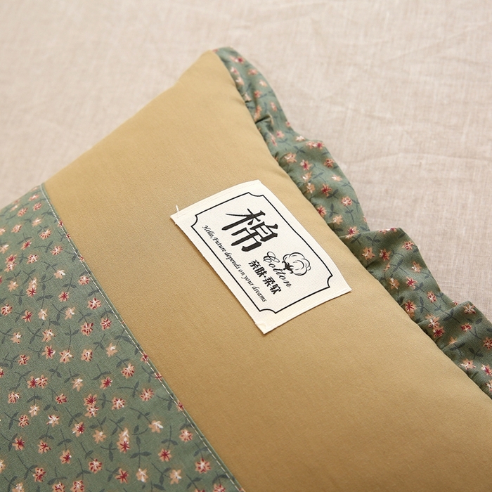 91家纺网 家纺一手货源 找家纺 梦叶草 2025新款全棉贴布绣小碎花荞麦枕头护颈枕芯 贴布绣小碎花荞麦枕-苔藓绿35*55cm