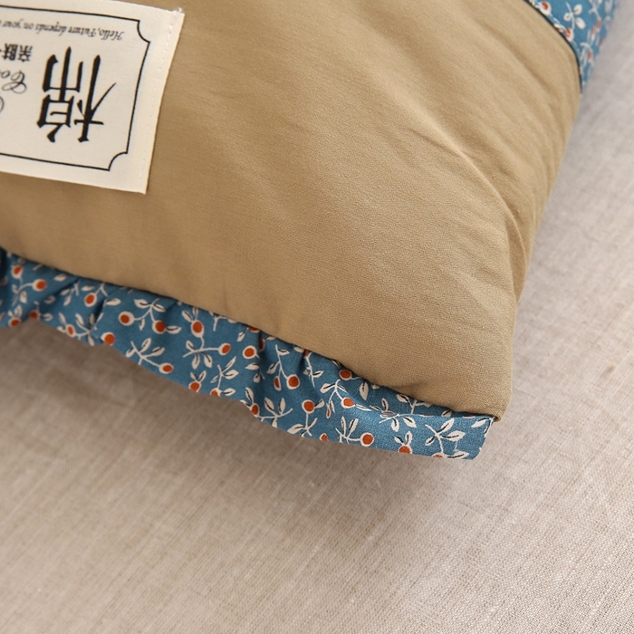 91家纺网 家纺一手货源 找家纺 梦叶草 2025新款全棉贴布绣小碎花荞麦枕头护颈枕芯 贴布绣小碎花荞麦枕-皇家蓝35*55cm