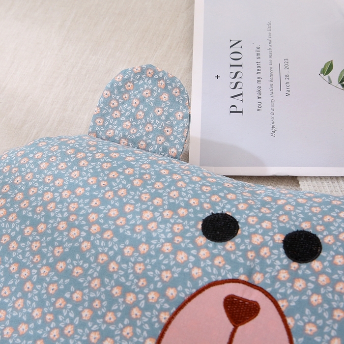 91家纺网 家纺一手货源 找家纺 （总）梦叶草 2025新款全棉刺绣枕芯萌芽熊荞麦枕头