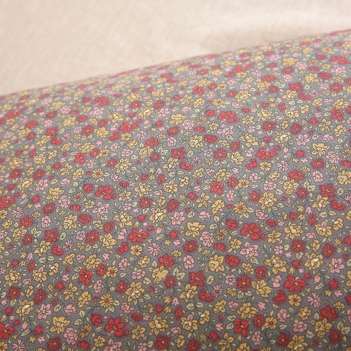 91家纺网 家纺一手货源 找家纺 梦叶草 2025新款全棉贴布绣小碎花荞麦枕头护颈枕芯 贴布绣小碎花荞麦枕-胭脂红35*55cm