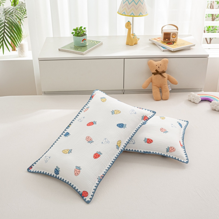 91家纺网 家纺一手货源 找家纺 萌番宝 2025春夏新款纯棉A类全棉纯棉皱皱双层纱枕套工艺枕套儿童学生成人枕套单枕套 幸福莓