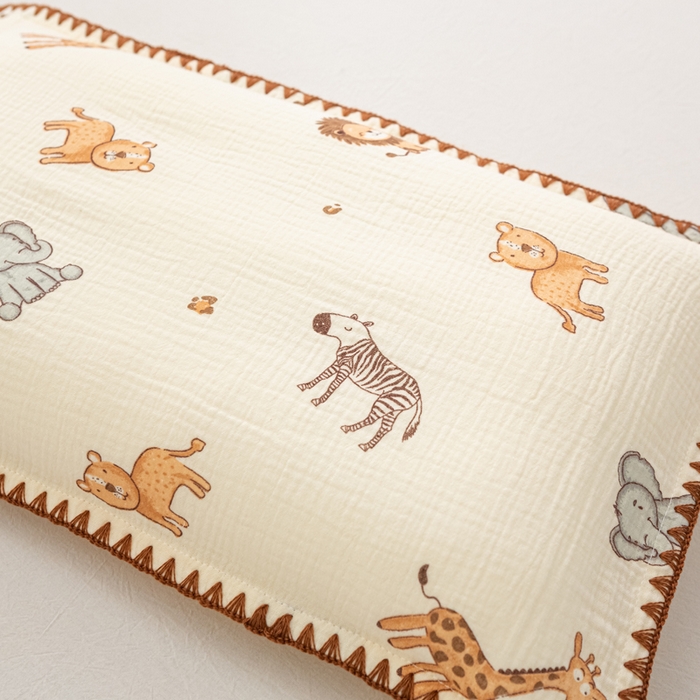 91家纺网 家纺一手货源 找家纺 萌番宝 2025春夏新款纯棉A类全棉纯棉皱皱双层纱枕套工艺枕套儿童学生成人枕套单枕套 红山动物城