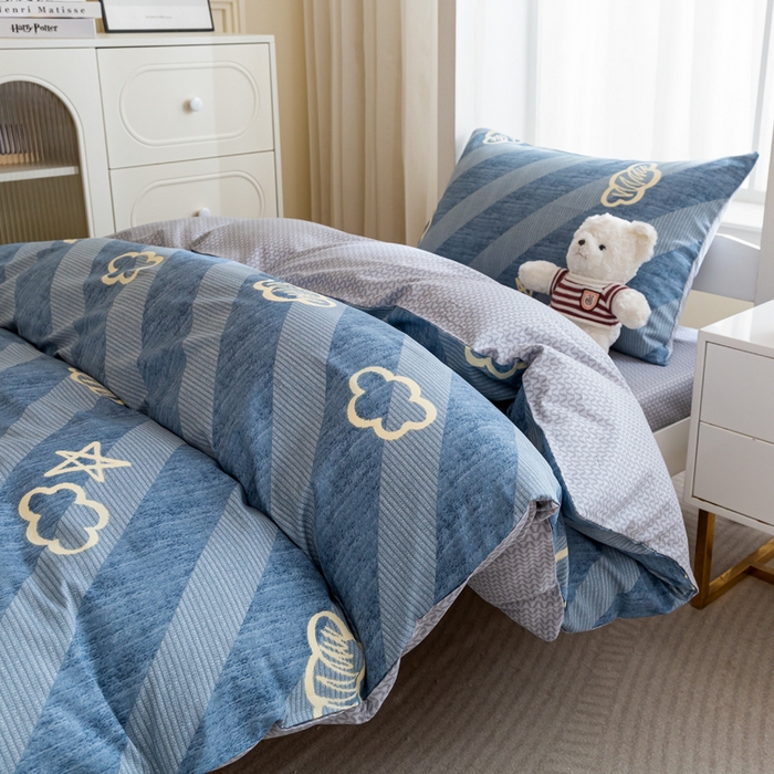 91家纺网 家纺一手货源 找家纺 简冠家纺 2025新款全棉学生三件套宿舍三件套纯棉学生床垫羽丝绒被子被芯 芸韵时空