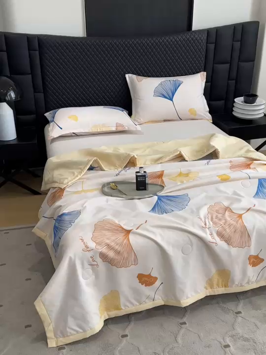 91家纺网 家纺一手货源 找家纺 洁柔2025新款冰凉夏凉被 杏叶流光