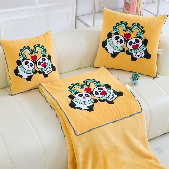 吉利家居 2025新款法莱绒贴布立体刺绣抱枕毯 守门神兽