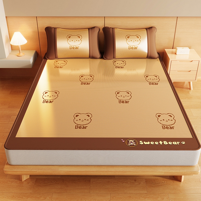 91家纺网 家纺一手货源 找家纺 阿牛席业 2025春夏新款抑菌冰藤席凉席席子-甜蜜熊 冰藤甜蜜熊-咖色（床笠款）