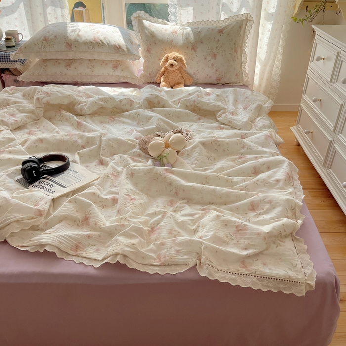 91家纺网 家纺一手货源 找家纺 爱彼家纺 2025夏季新款镂空水洗棉夏被 镂空夏被-露红烟紫