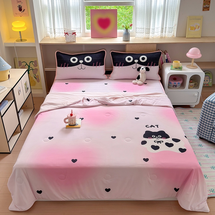 91家纺网 家纺一手货源 找家纺 RYB红黄兰 2025新款A类INS原创大版卡通冰皮锦氨超凉感夏被夏凉被空调被 爱心猫咪夏被