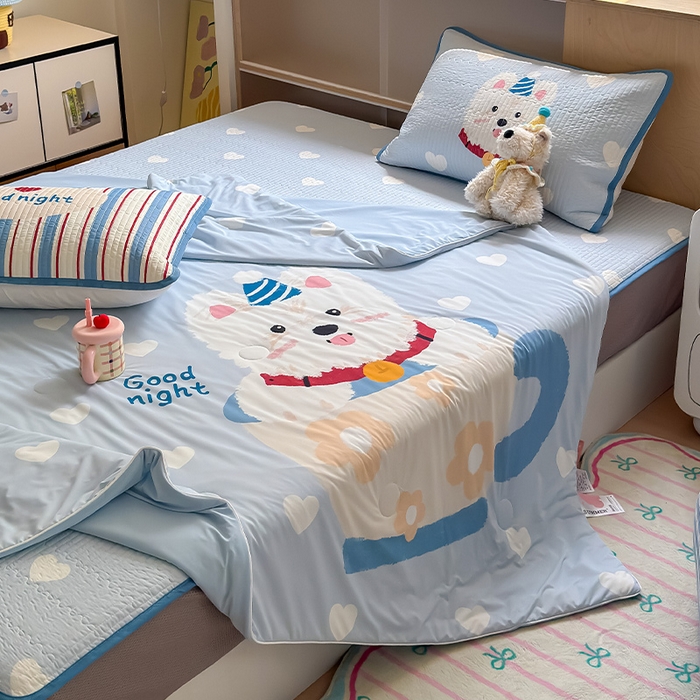 91家纺网 家纺一手货源 找家纺 RYB红黄兰 2025新款A类INS原创大版卡通冰皮锦氨超凉感夏被夏凉被空调被 茶杯西高地夏被