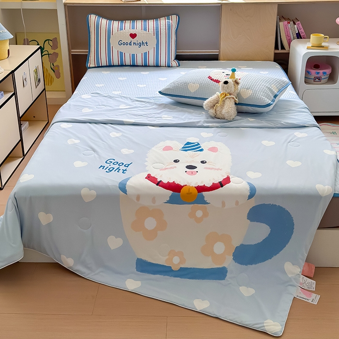 91家纺网 家纺一手货源 找家纺 RYB红黄兰 2025新款A类INS原创大版卡通冰皮锦氨超凉感夏被夏凉被空调被 茶杯西高地夏被