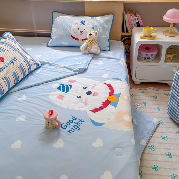 91家纺网 家纺一手货源 找家纺 RYB红黄兰 2025新款A类INS原创大版卡通冰皮锦氨超凉感夏被夏凉被空调被 茶杯西高地夏被