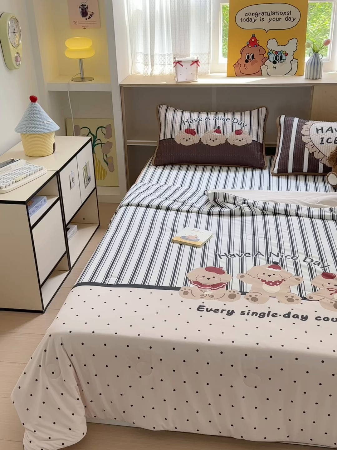 91家纺网 家纺一手货源 找家纺 RYB红黄兰 2025新款A类INS原创大版卡通冰皮锦氨超凉感夏被夏凉被空调被 美拉德狗狗夏被