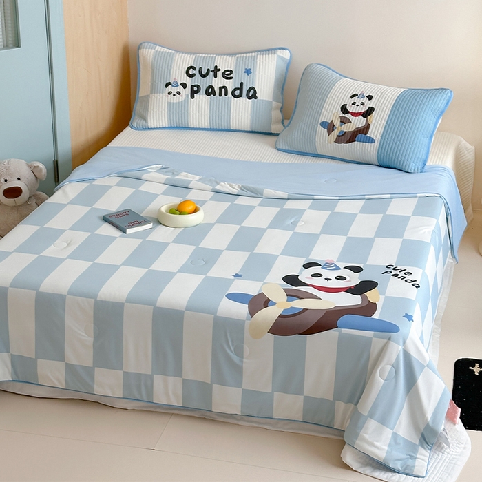 91家纺网 家纺一手货源 找家纺 RYB红黄兰 2025新款A类INS原创大版卡通冰皮锦氨超凉感夏被夏凉被空调被 太空小熊猫夏被