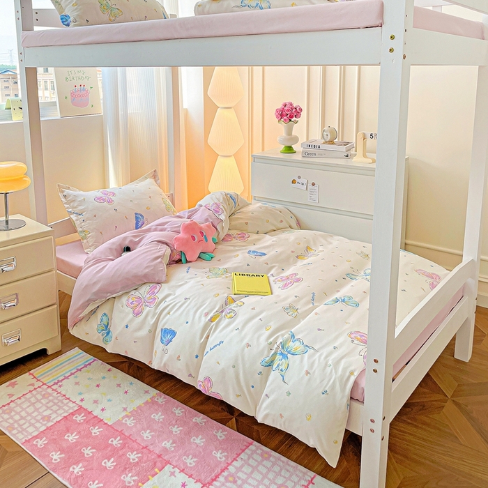 91家纺网 家纺一手货源 找家纺 朵朵2025新款芦荟棉学生床四件套 蝴蝶仙子