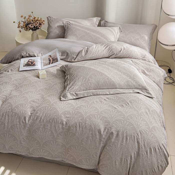 91家纺网 家纺一手货源 找家纺 卡普家居 2025新款A类轻奢双层纱提花四件套摇钱树系列 摇钱树（浅灰）