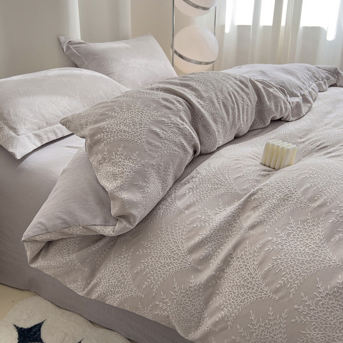 91家纺网 家纺一手货源 找家纺 卡普家居 2025新款A类轻奢双层纱提花四件套摇钱树系列 摇钱树（浅灰）