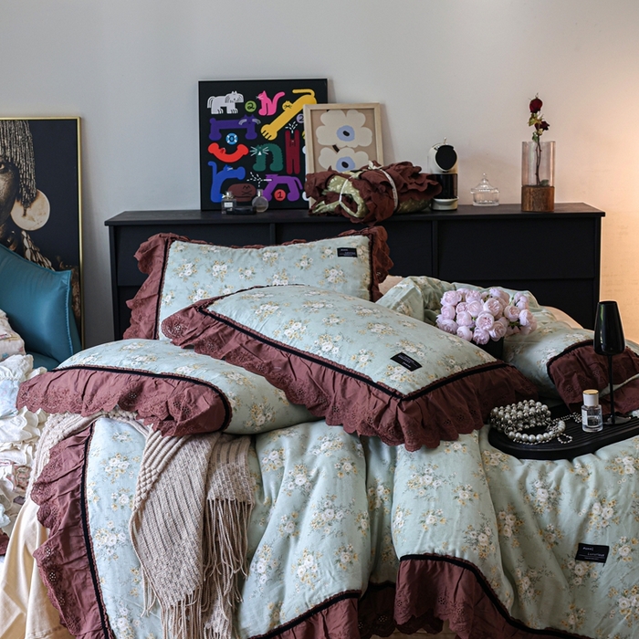 91家纺网 家纺一手货源 找家纺 紫碧螺家纺 2025新款A类全棉纯棉仙女双层纱大韩边四件套 花样倾城