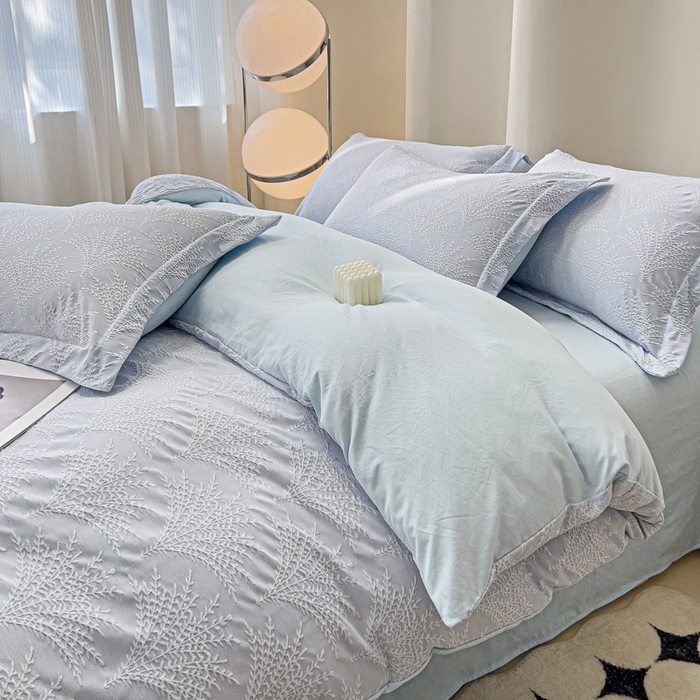 91家纺网 家纺一手货源 找家纺 卡普家居 2025新款A类轻奢双层纱提花四件套摇钱树系列 摇钱树（浅蓝）