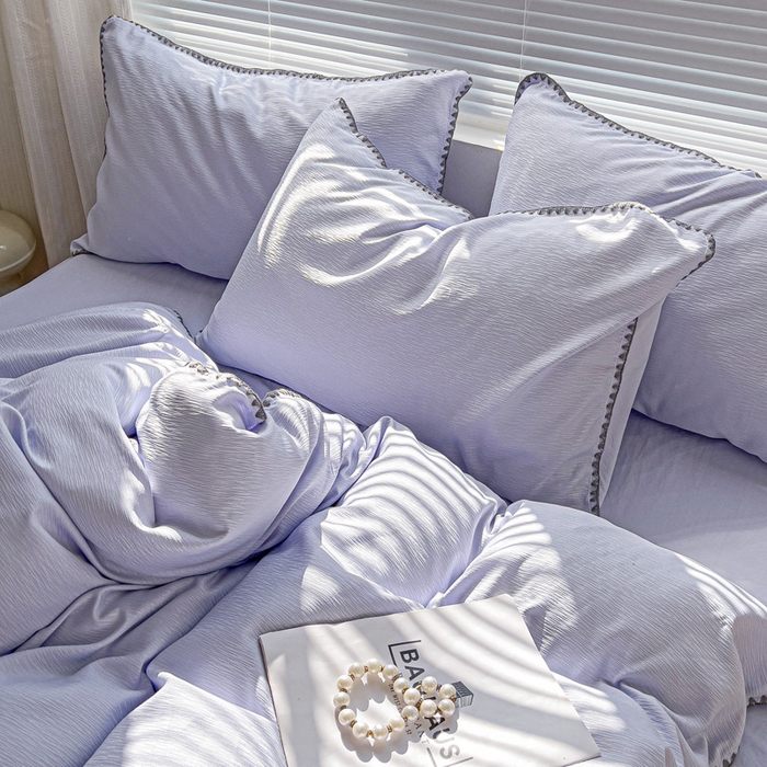 91家纺网 家纺一手货源 找家纺 卡普家居 2025新款A类轻奢贝壳绣丝柔缎提花枕套 丝柔缎-浅紫