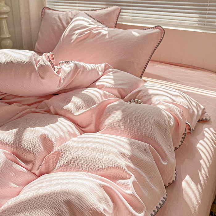 91家纺网 家纺一手货源 找家纺 （总）卡普家居 2025新款A类轻奢贝壳绣丝柔缎提花被套