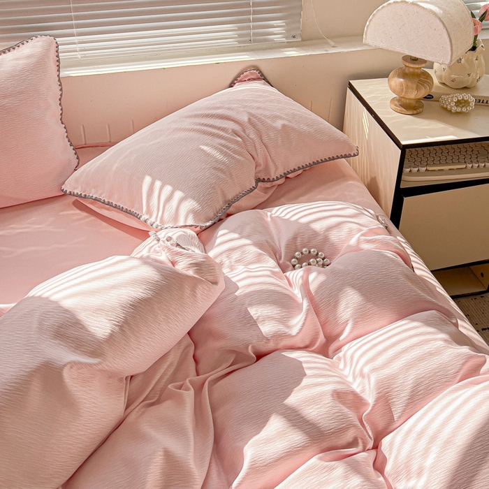 91家纺网 家纺一手货源 找家纺 （总）卡普家居 2025新款A类轻奢贝壳绣丝柔缎提花被套