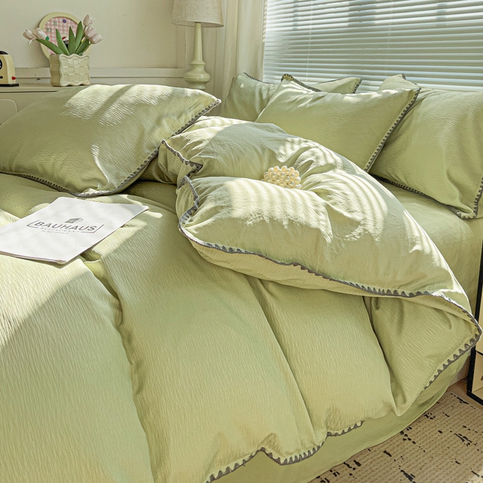 91家纺网 家纺一手货源 找家纺 卡普家居 2025新款A类轻奢贝壳绣丝柔缎提花被套 丝柔缎-黄绿