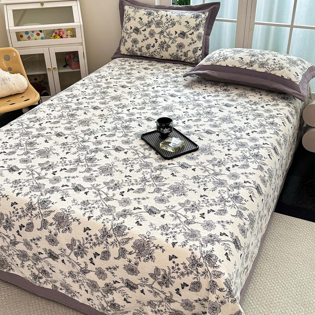 91家纺网 家纺一手货源 找家纺 紫碧螺家纺 2025新款雪尼尔欧式拼色床盖三件套 花苑拼咖色