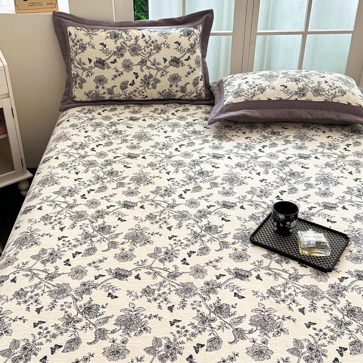 91家纺网 家纺一手货源 找家纺 紫碧螺家纺 2025新款雪尼尔欧式拼色床盖三件套 花苑拼咖色