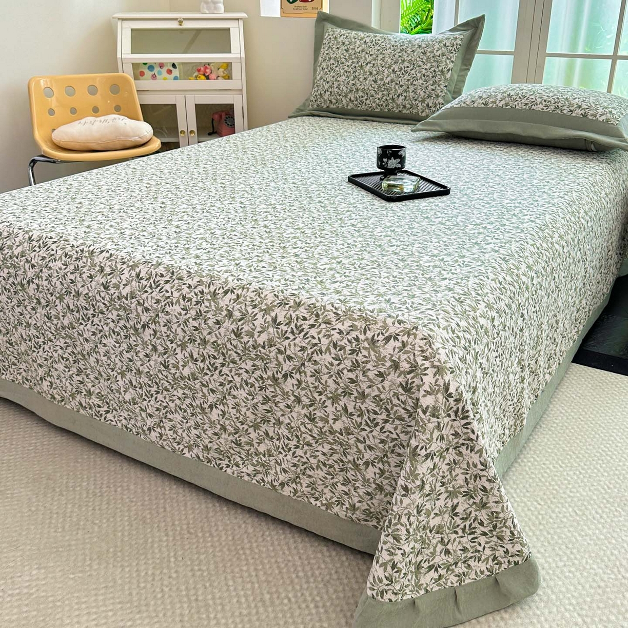 91家纺网 家纺一手货源 找家纺 紫碧螺家纺 2025新款雪尼尔欧式拼色床盖三件套 小枫叶拼豆绿