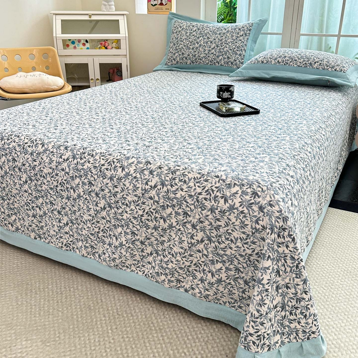 91家纺网 家纺一手货源 找家纺 紫碧螺家纺 2025新款雪尼尔欧式拼色床盖三件套 小枫叶拼湖蓝