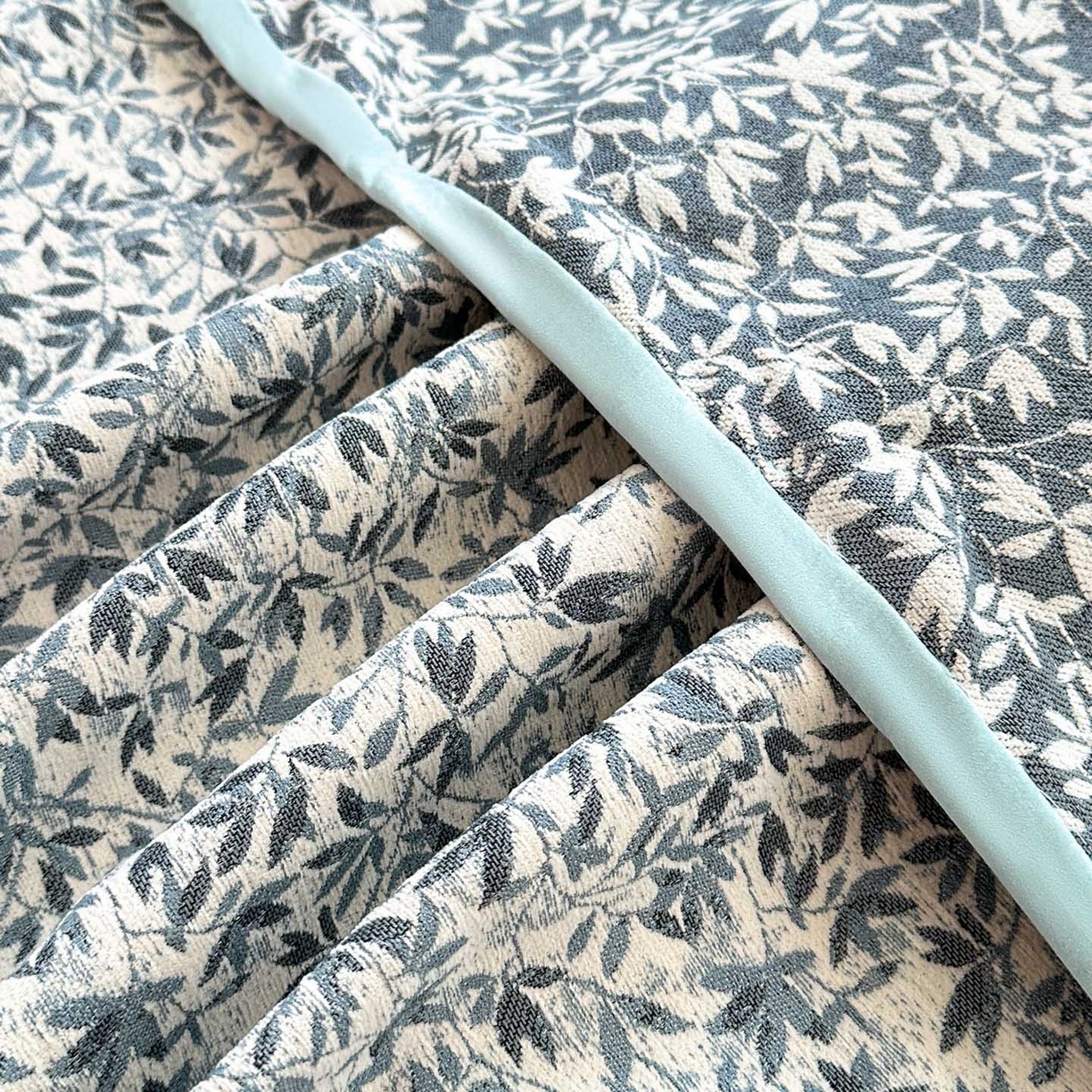 91家纺网 家纺一手货源 找家纺 紫碧螺家纺 2025新款雪尼尔欧式拼色床盖三件套 小枫叶拼湖蓝