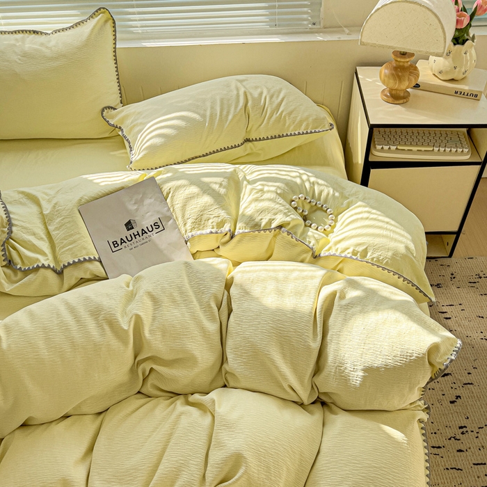 91家纺网 家纺一手货源 找家纺 卡普家居 2025新款A类轻奢贝壳绣丝柔缎提花被套 丝柔缎-浅黄