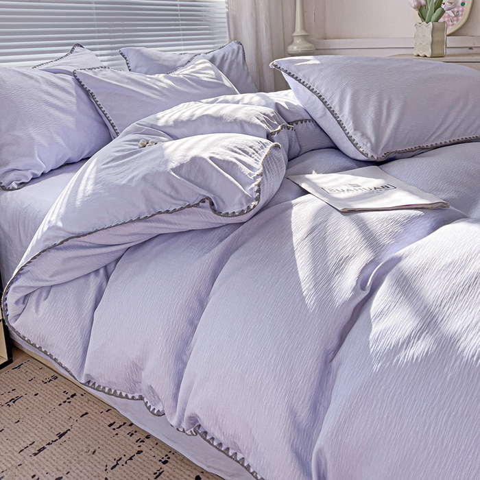 91家纺网 家纺一手货源 找家纺 卡普家居 2025新款A类轻奢贝壳绣丝柔缎提花被套 丝柔缎-浅紫