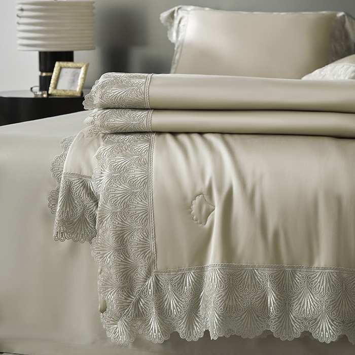 91家纺网 家纺一手货源 找家纺 淼铭家纺 2025新款法式天丝棉夏被夏凉被空调被床盖四件套-伊莲娜系列 金色