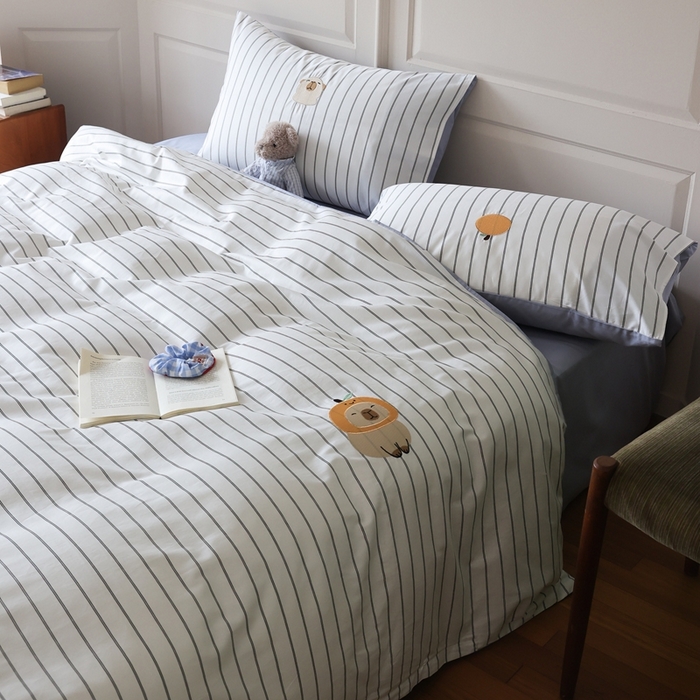 91家纺网 家纺一手货源 找家纺 棉眠 2025新款60支全棉卡比巴拉刺绣款床单四件套 你的橘子掉了-白