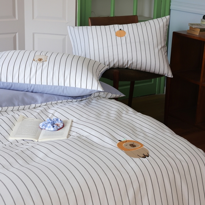 91家纺网 家纺一手货源 找家纺 棉眠 2025新款60支全棉卡比巴拉刺绣款床单四件套 你的橘子掉了-白